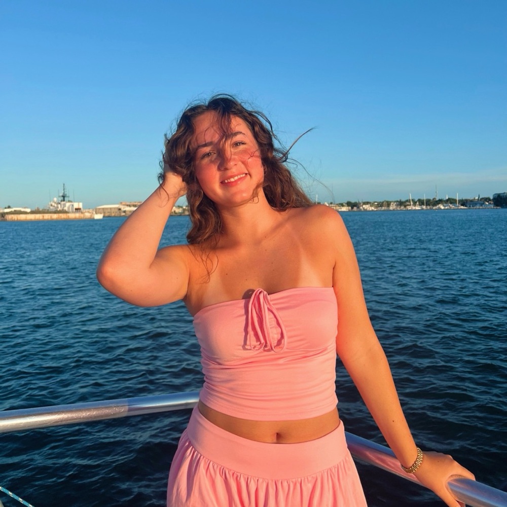 Meet your Posher, Sophia